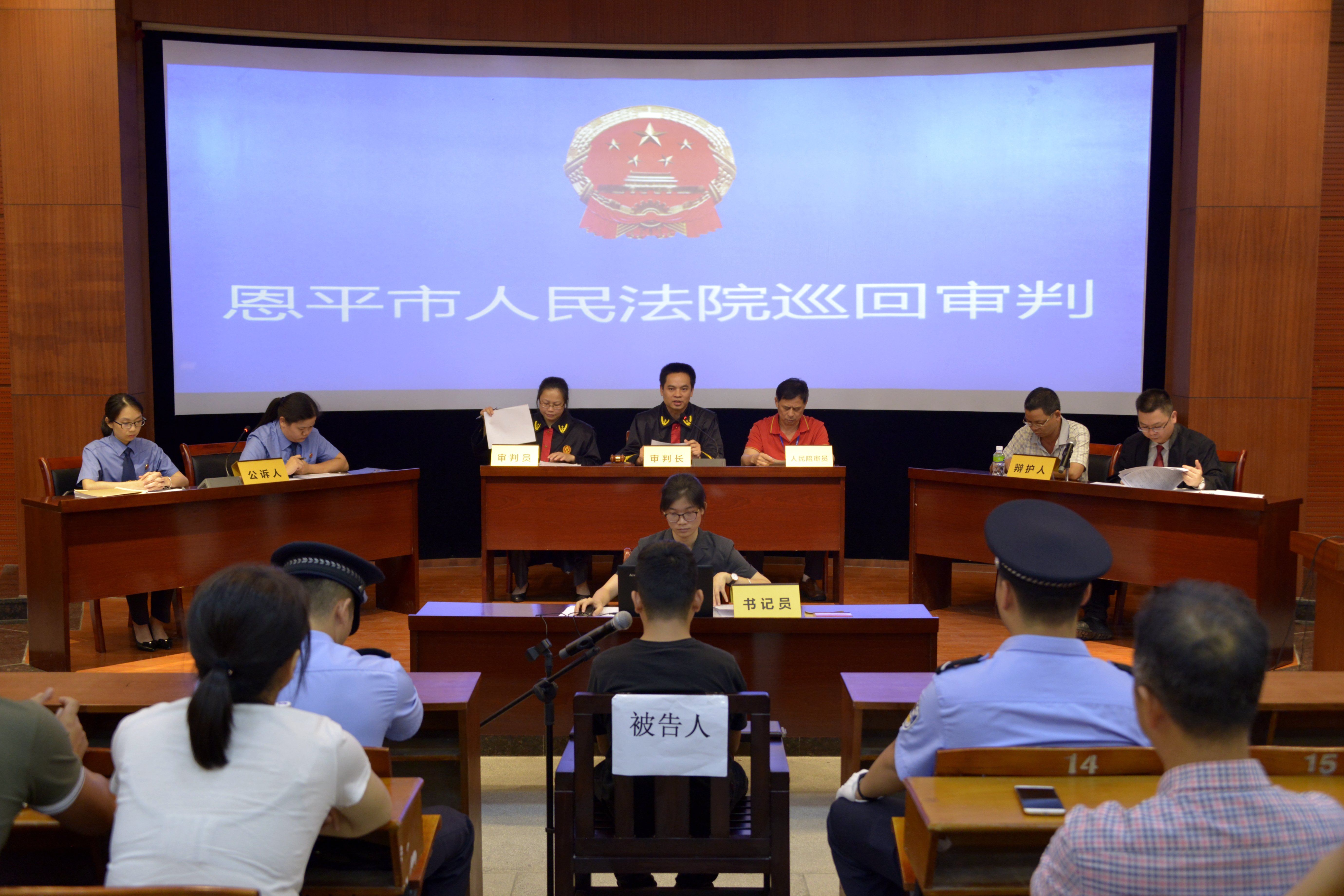 牟玉春2（组照04：巡回审判、情暖侨乡—校园普法18.6.28）.JPG