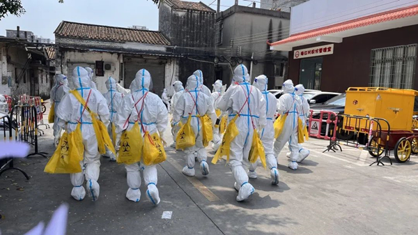 5.中秋节坚守新会区疫情防控一线的恩平医护人员_副本.jpg
