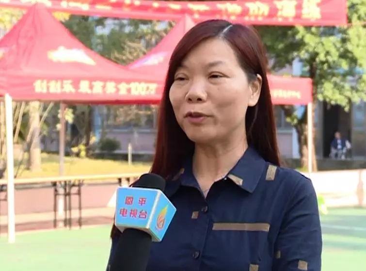 市民政局党组成员、纪检组长吴清燕.jpg