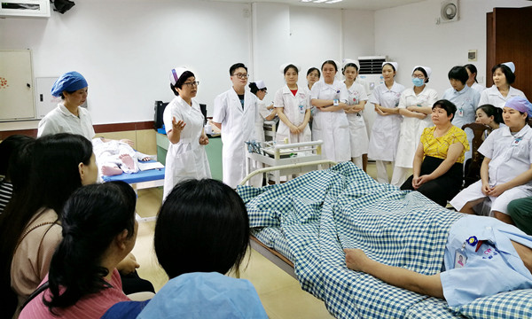 1.授课现场_副本.jpg